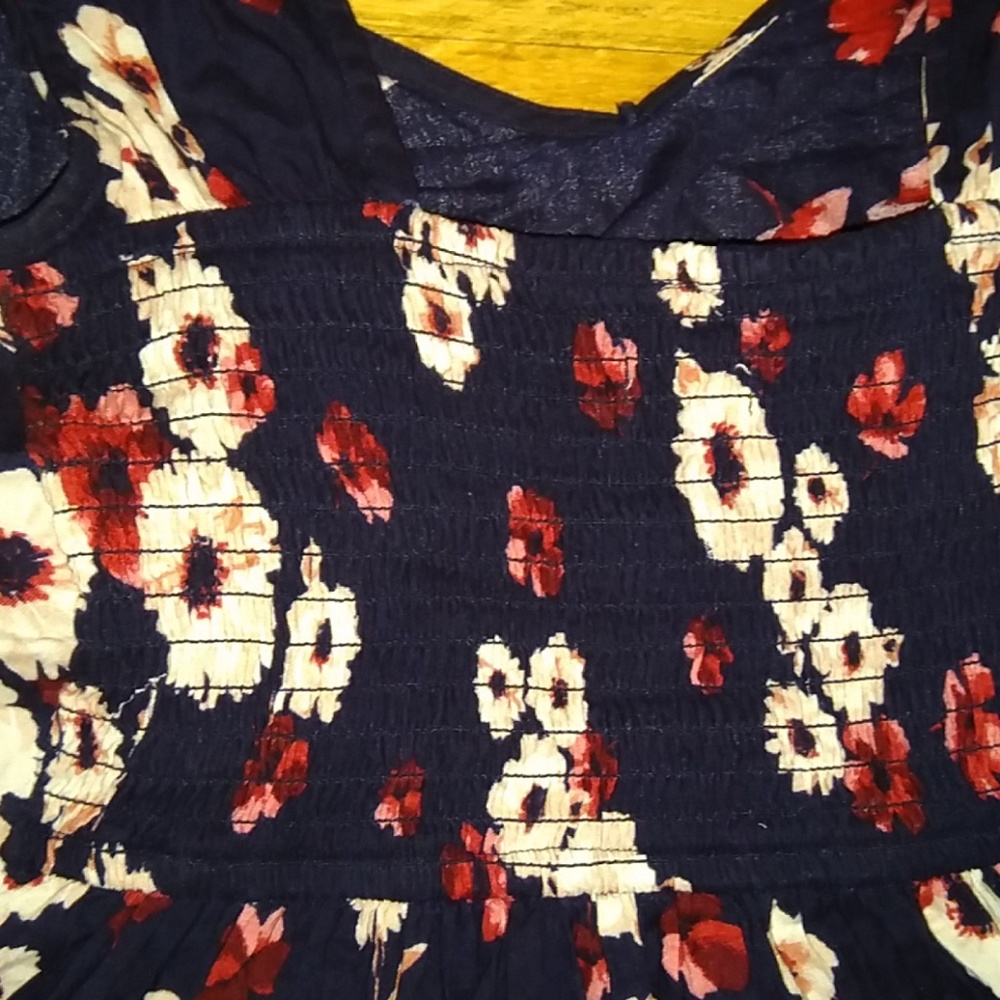 Women's Hollister blue short sleeved floral printed with cut out back dress - Picture 7 of 10